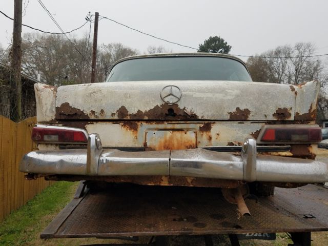 1967 Mercedes-Benz 200d - photo 4