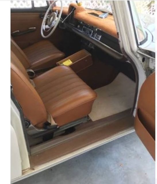 1967 Mercedes-Benz 200-Series - photo 3