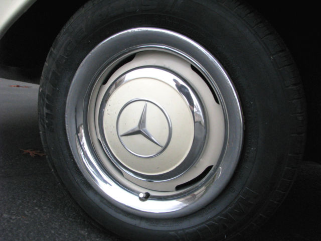 1967 Mercedes-Benz 200-Series 250S - photo 13