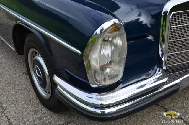 1967 Mercedes-Benz 200-Series 250S - photo 2