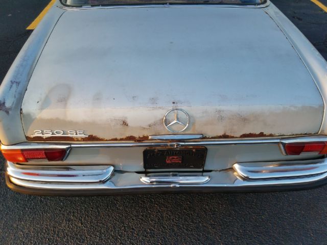 1967 Mercedes-Benz 200-Series 250se Coupe - photo 11