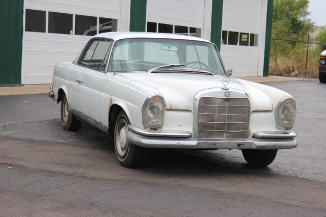 1967 Mercedes 250SE Euro Coupe A/T W111 1967 Mercedes-Benz 200-Series 250SE Coupe