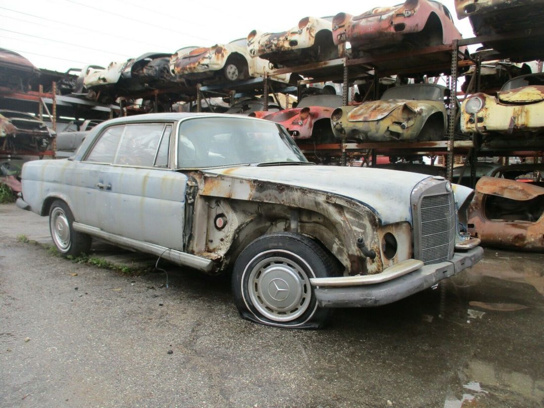 1967 Mercedes 250SE Sun Roof Coupe Project Car for Restoration 111 250 SE No Res 1967 Mercedes-Benz 200-Series No Reserve Sold on CA Title Ready for Export