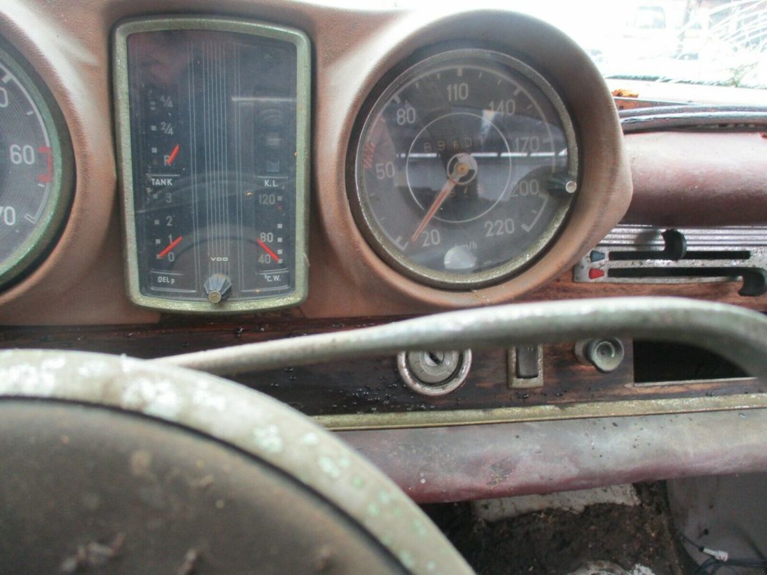1967 Mercedes-Benz 200-Series No Reserve Sold on CA Title Ready for Export - photo 6