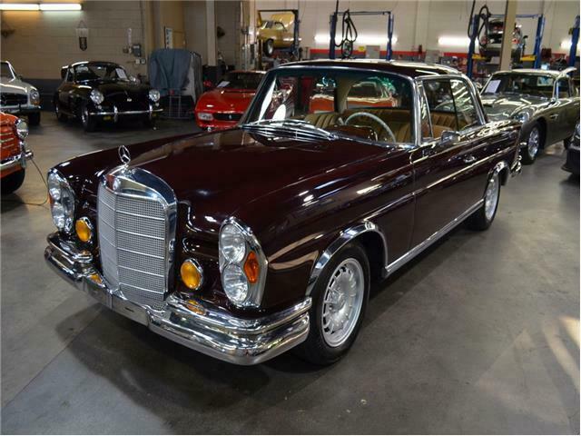 1967 Mercedes-Benz 250 SE Coupe -- - photo 3