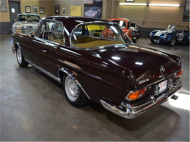 1967 Mercedes-Benz 250 SE Coupe -- - photo 4