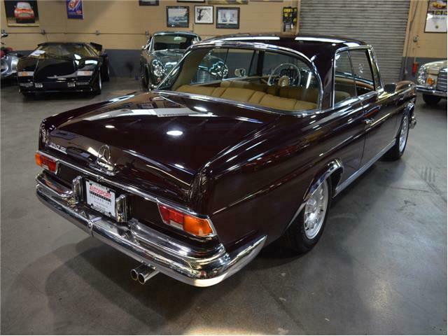 1967 Mercedes-Benz 250 SE Coupe -- - photo 6