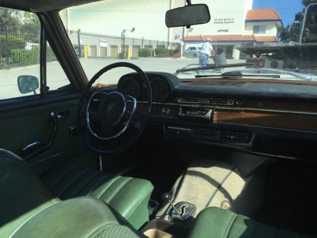 1967 Mercedes-Benz 200-Series 250SE - photo 4