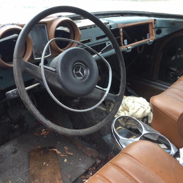 1967 Mercedes-Benz 200-Series - photo 6