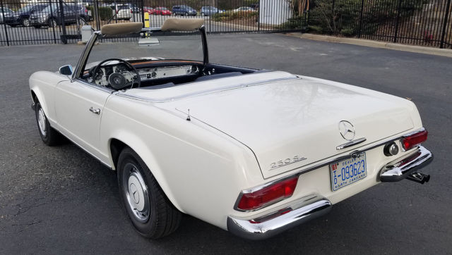 1967 Mercedes-Benz SL-Class 250SL Convertible Pagoda - photo 3