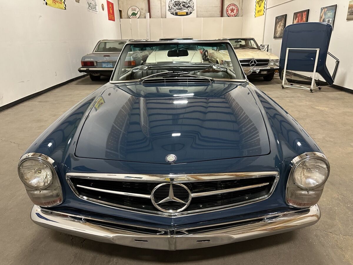 1967 Mercedes-Benz SL-Class 250SL W113 Pagoda Roadster Convertible - photo 2
