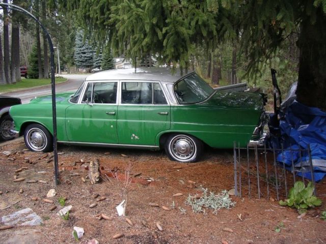 1967 Mercedes-Benz 200-Series 4 door - photo 2