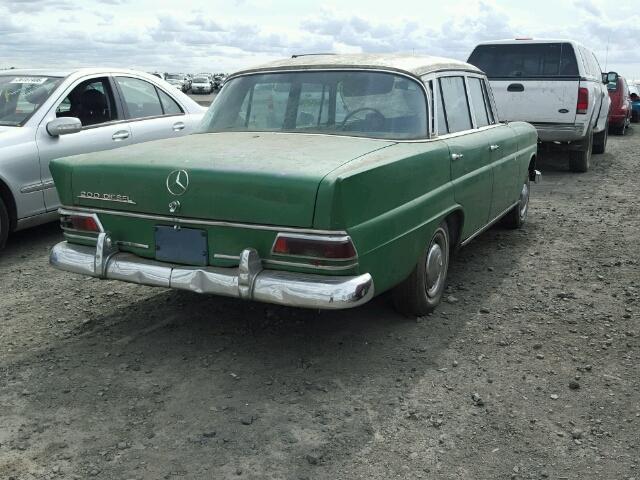 1967 Mercedes-Benz 200-Series 4 door - photo 4