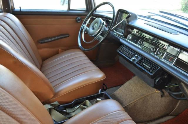 1967 Mercedes-Benz 200-Series 230 - photo 9
