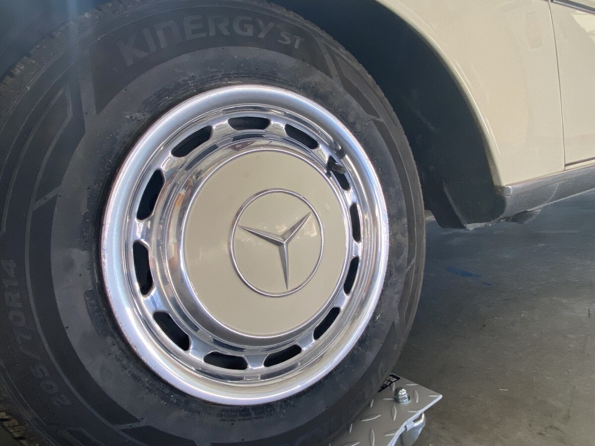 1967 Mercedes-Benz 230S - photo 7