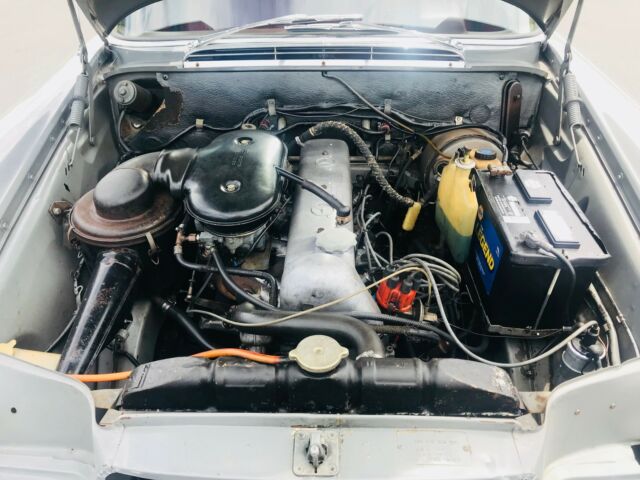 1967 Mercedes-Benz 200-Series 230S - photo 13