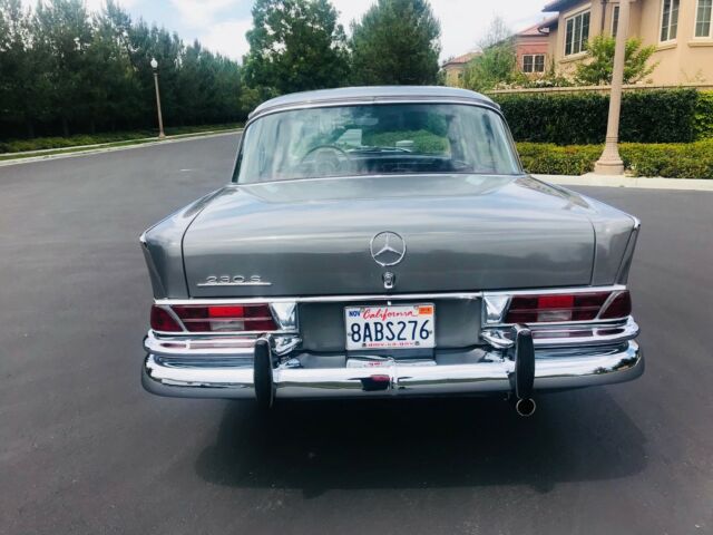 1967 Mercedes-Benz 200-Series 230S - photo 6