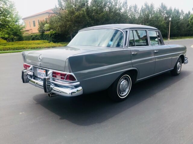1967 Mercedes-Benz 200-Series 230S - photo 7