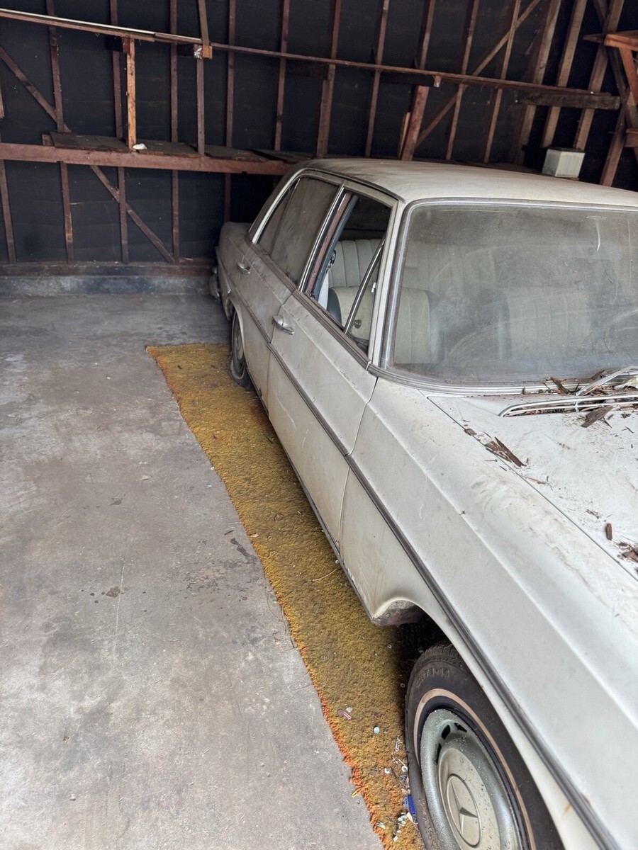 1967 Mercedes-Benz 230S - photo 13