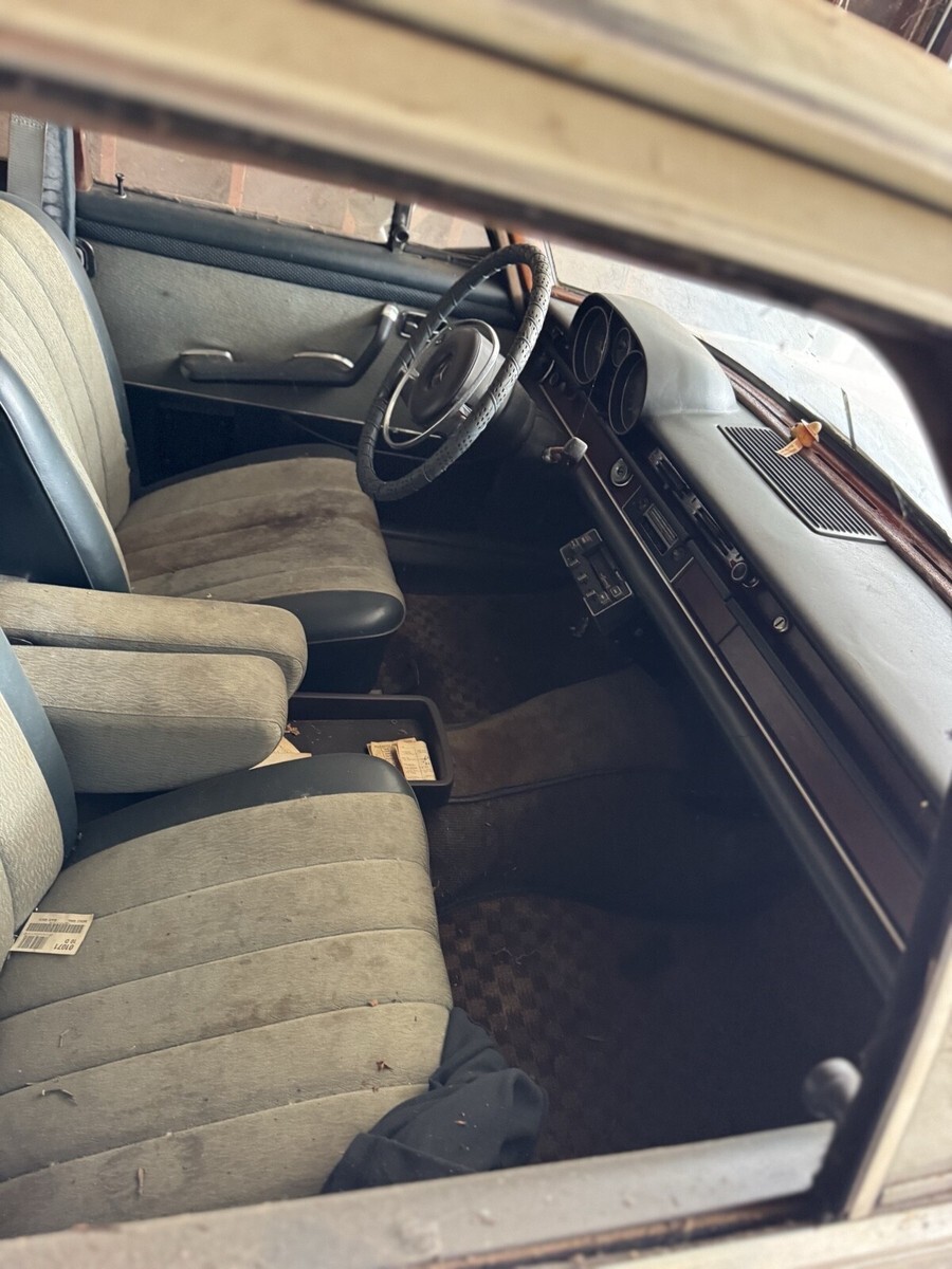 1967 Mercedes-Benz 230S - photo 7