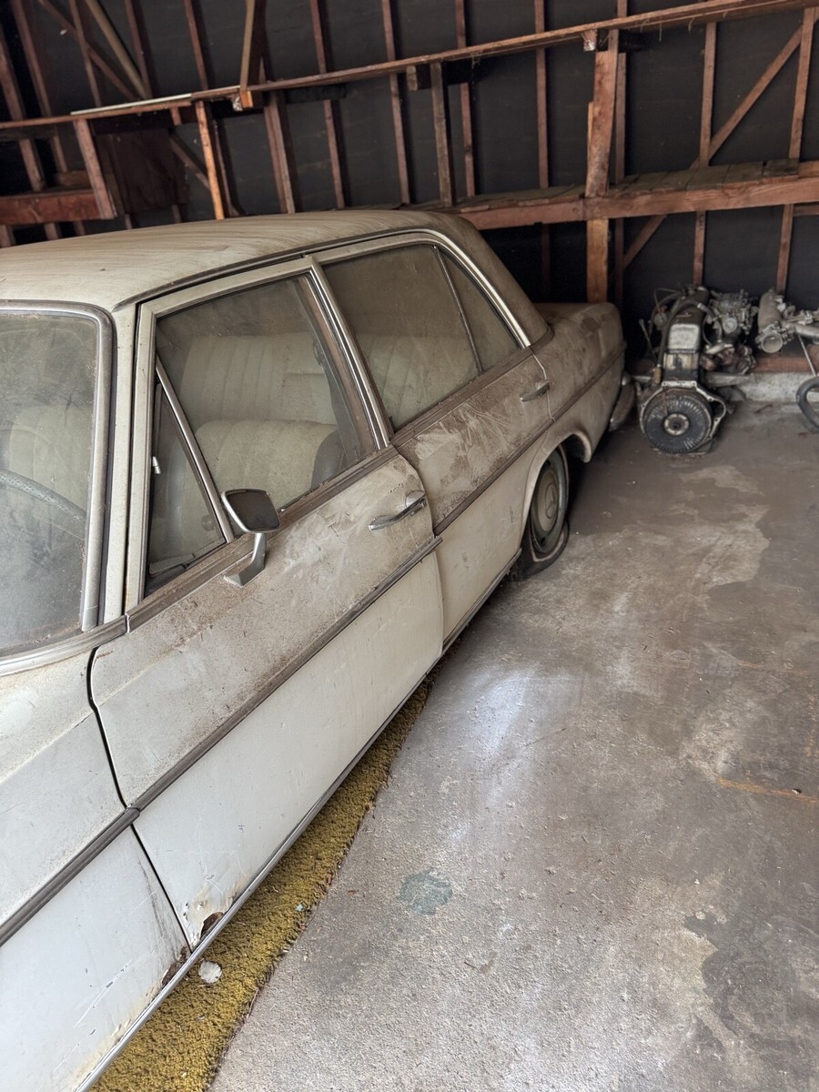 1967 Mercedes-Benz 230S - photo 9
