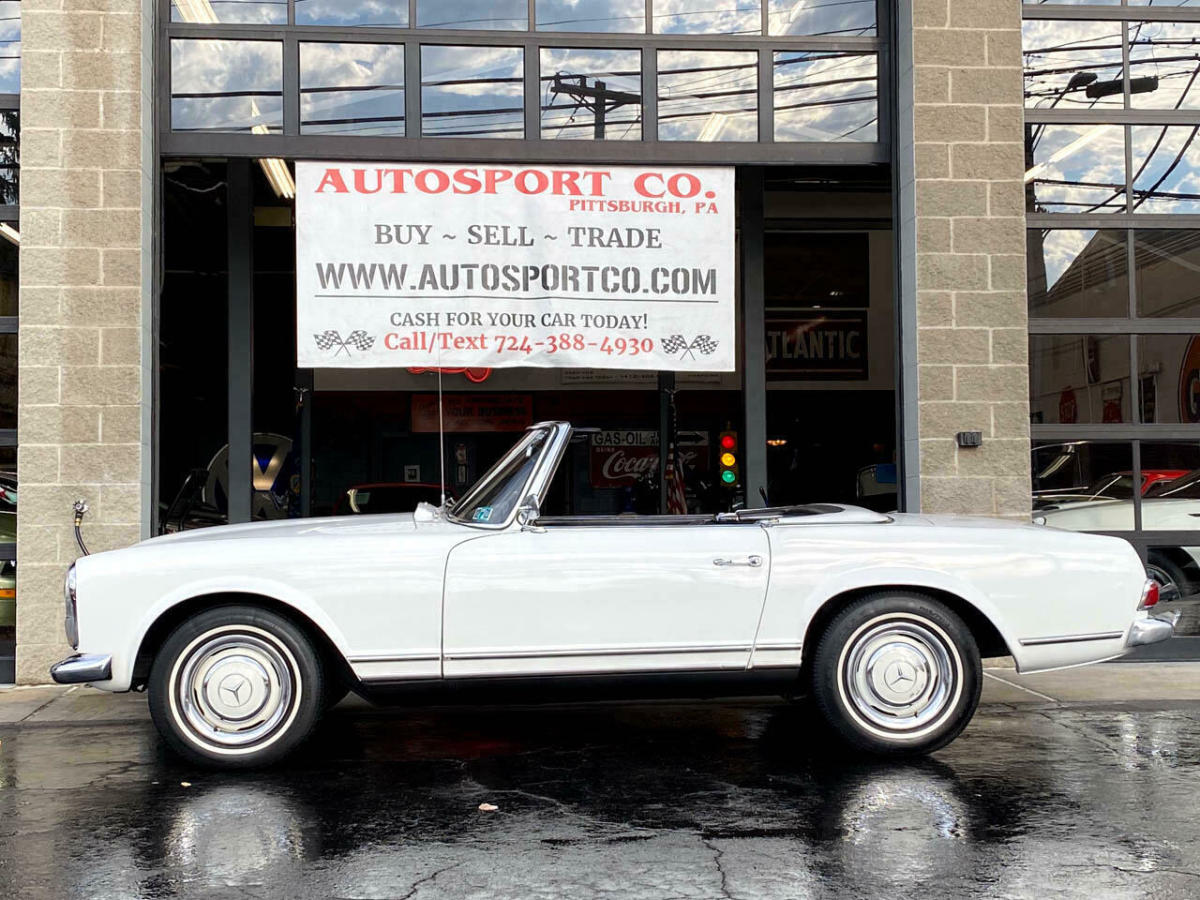 1967 Mercedes-Benz 200-Series - photo 12