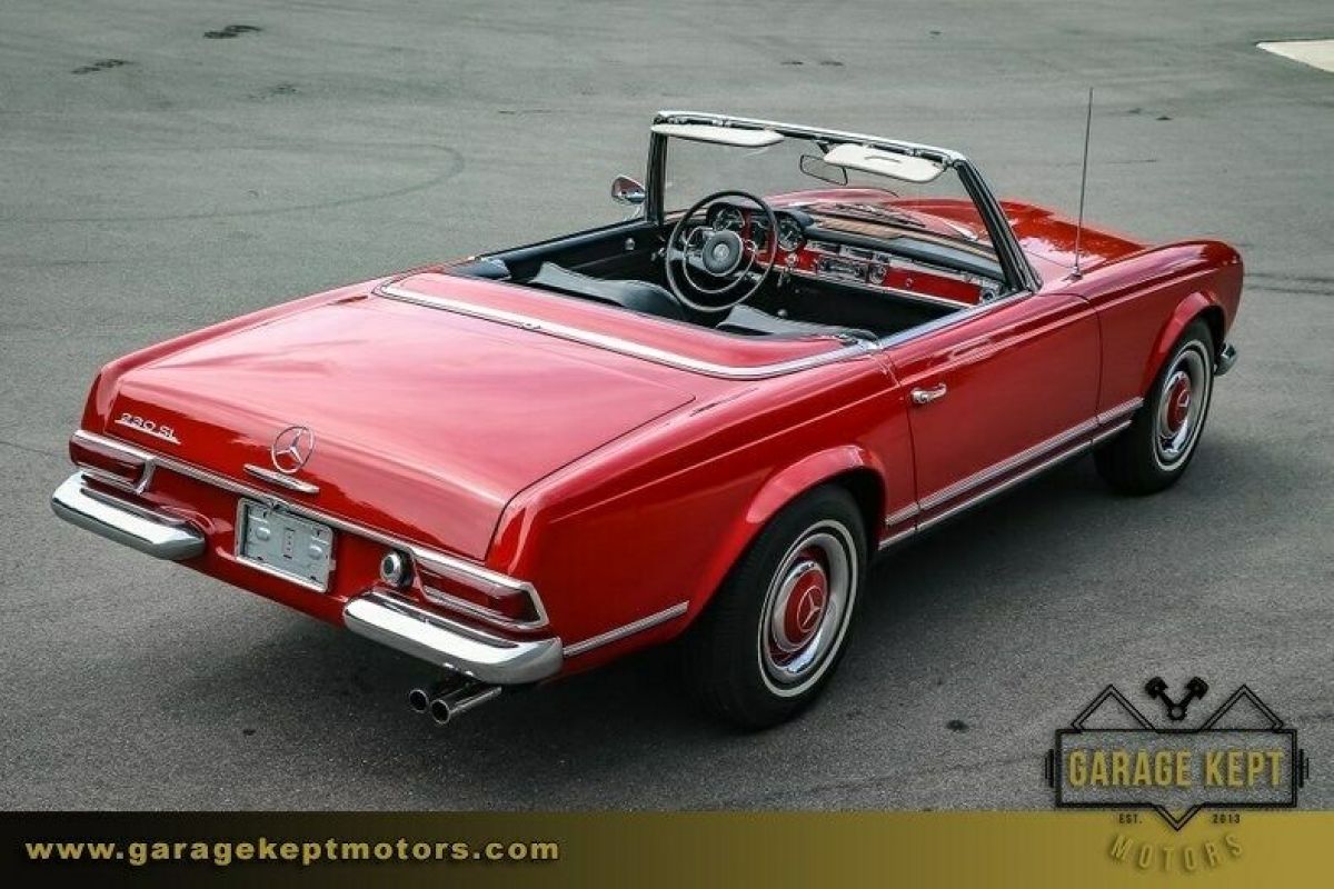 1967 Mercedes-Benz 200-Series - photo 11