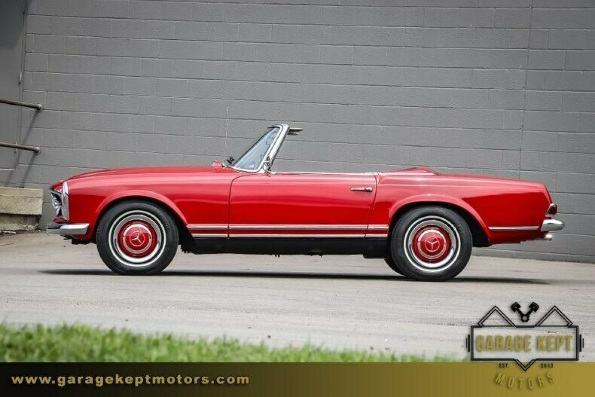 1967 Mercedes-Benz 200-Series - photo 6