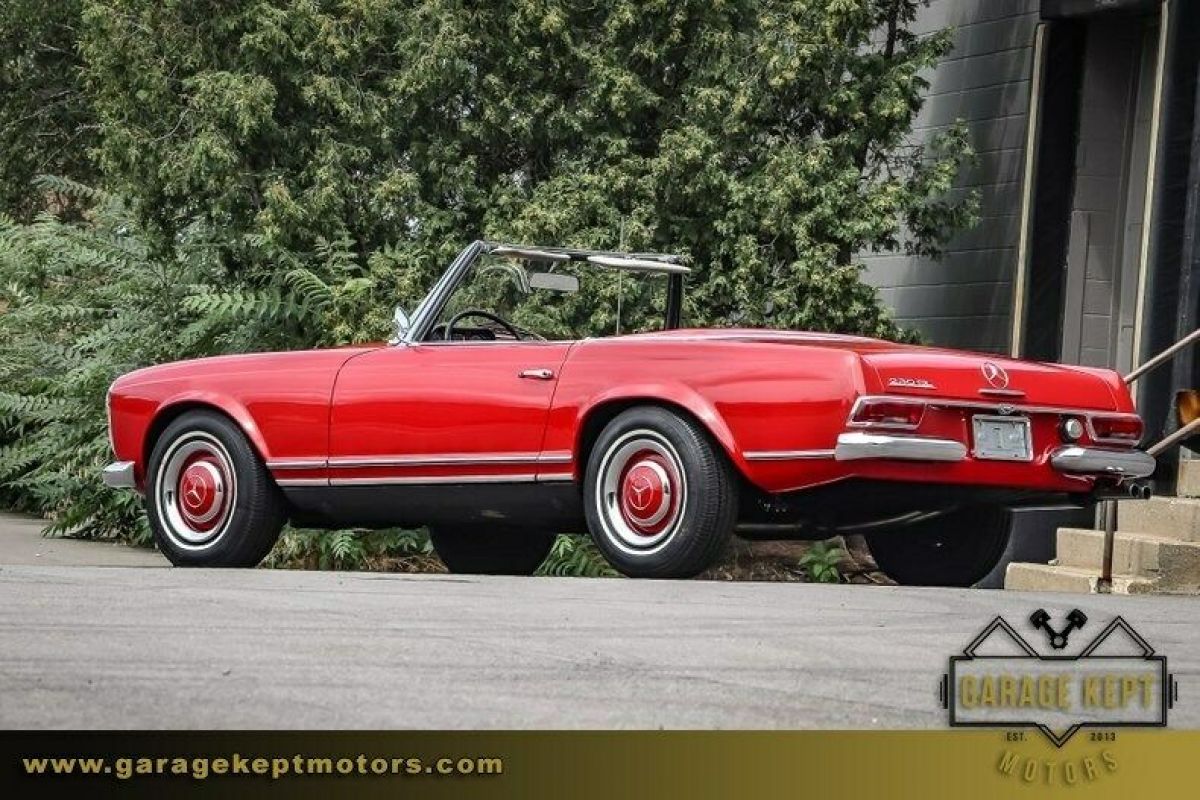 1967 Mercedes-Benz 200-Series - photo 8
