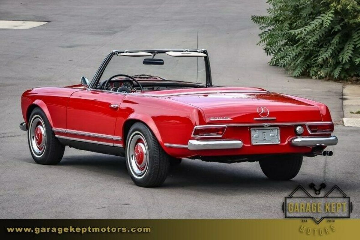 1967 Mercedes-Benz 200-Series - photo 9