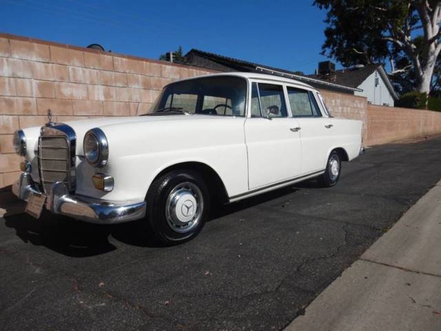 1967 Mercedes-Benz 240-Class 220D Restored all services w records 1967 Mercedes-Benz 200-Series 220D