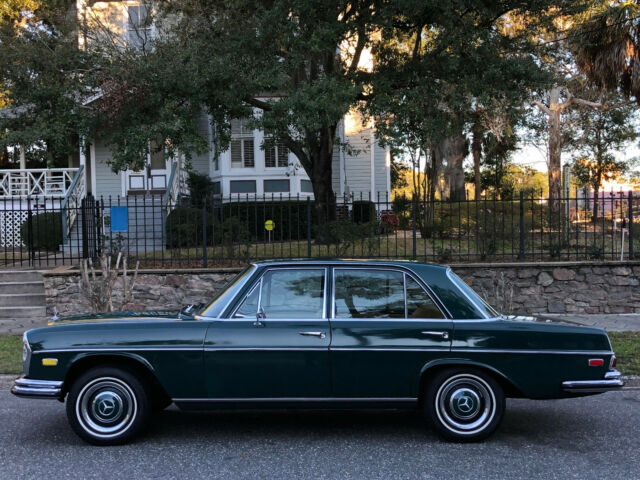 1967 Mercedes-Benz 200-Series 268 Blue-Green ext. w. Bamboo interior - photo 2
