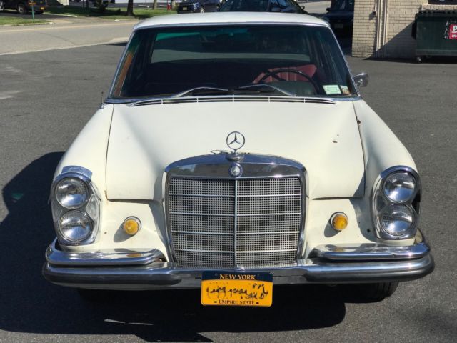 1967 Mercedes-Benz 200-Series - photo 5