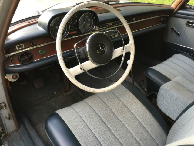 1967 Mercedes-Benz 200-Series 4-speed MANUAL true EURO-car in DB 180 Silver-Grey - photo 12