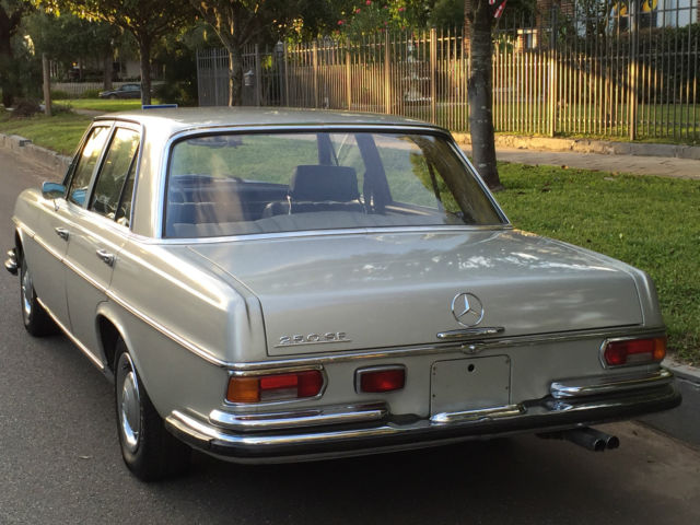 1967 Mercedes-Benz 200-Series 4-speed MANUAL true EURO-car in DB 180 Silver-Grey - photo 3
