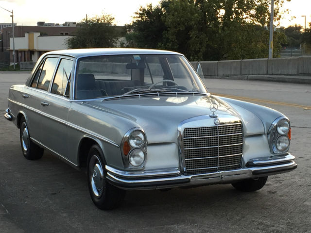 1967 Mercedes-Benz 200-Series 4-speed MANUAL true EURO-car in DB 180 Silver-Grey - photo 4