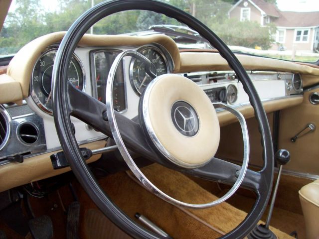 1967 Mercedes-Benz SL-Class 2 DOOR - photo 9