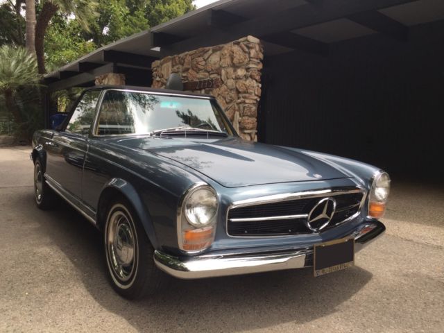 1967 Mercedes-Benz 250SL 5-Speed W113 PAGODA 1967 Mercedes-Benz SL-Class W113 PAGODA