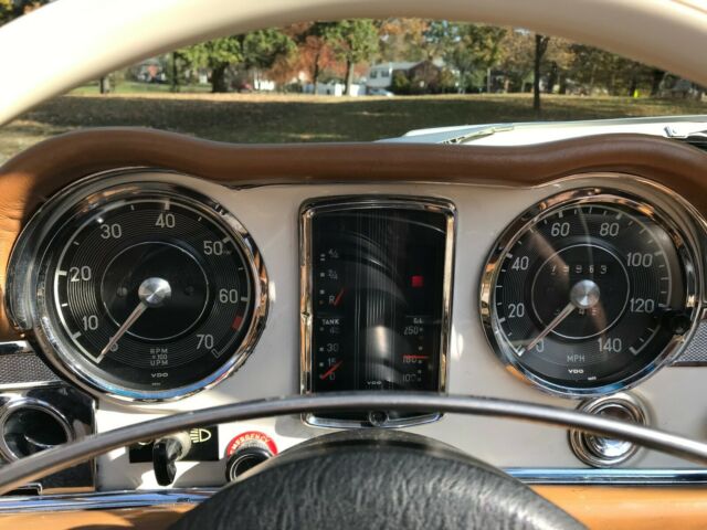 1967 Mercedes-Benz SL-Class - photo 9
