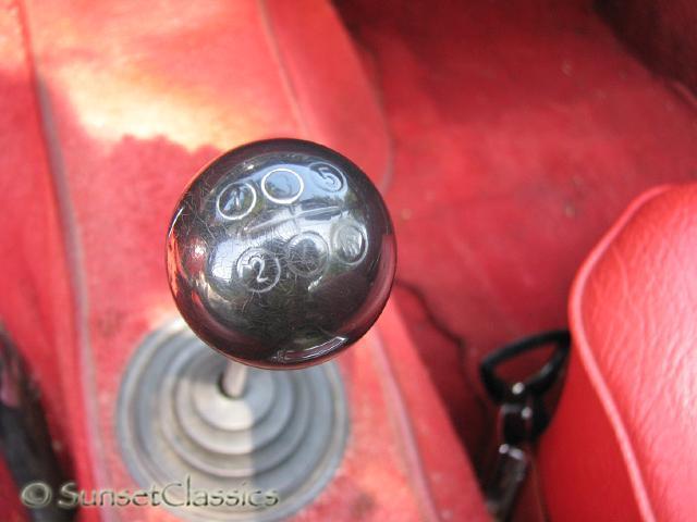 1967 Mercedes-Benz 200-Series - photo 10