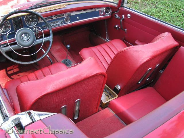 1967 Mercedes-Benz 200-Series - photo 7
