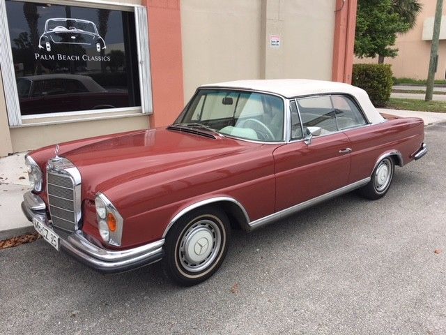 1967 Mercedes-Benz 200-Series