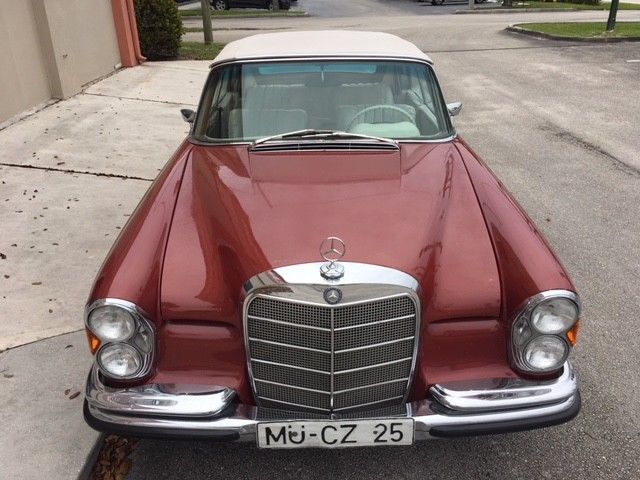 1967 Mercedes-Benz 200-Series - photo 2