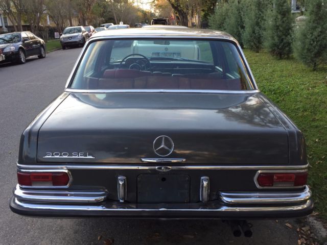 1967 Mercedes-Benz 300-Series 109.015 w. M189 Motor in Graphite Grey w.Red int. - photo 4