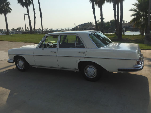 1967 Mercedes-Benz 200-Series 250s - photo 9