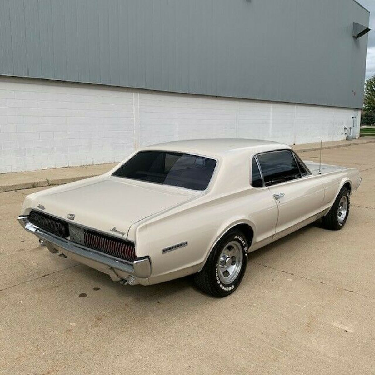 1967 Mercury Cougar - photo 2
