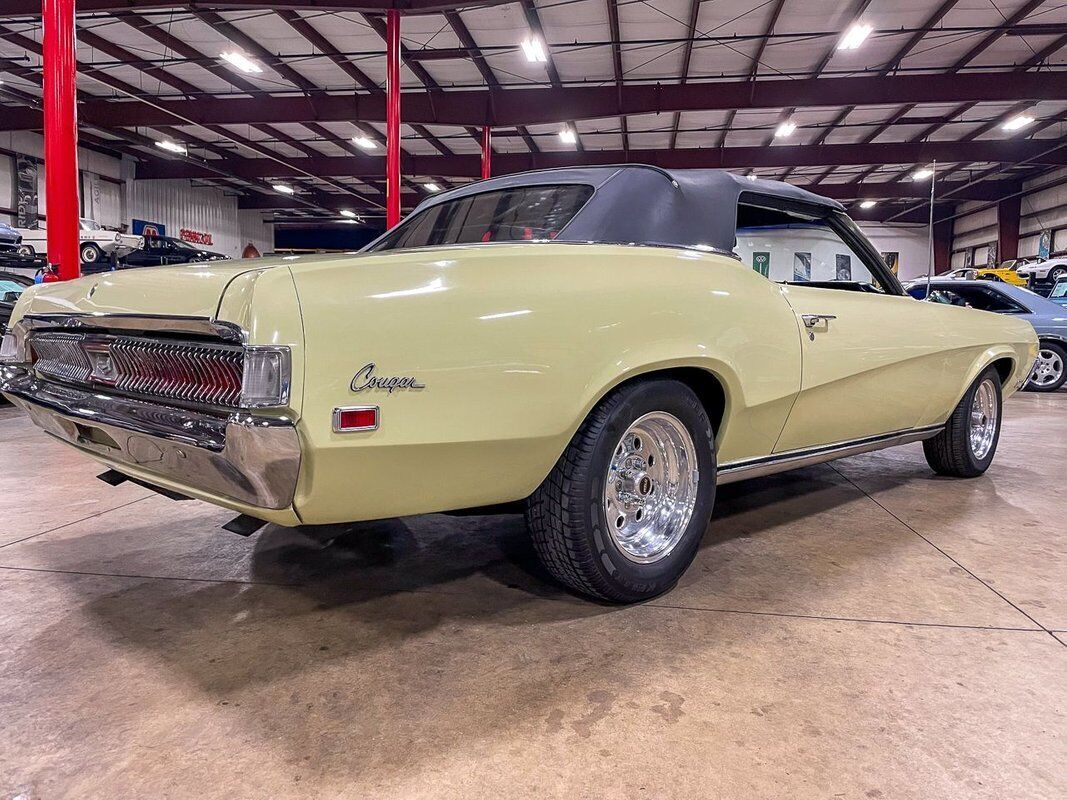 1967 Mercury Cougar - photo 10