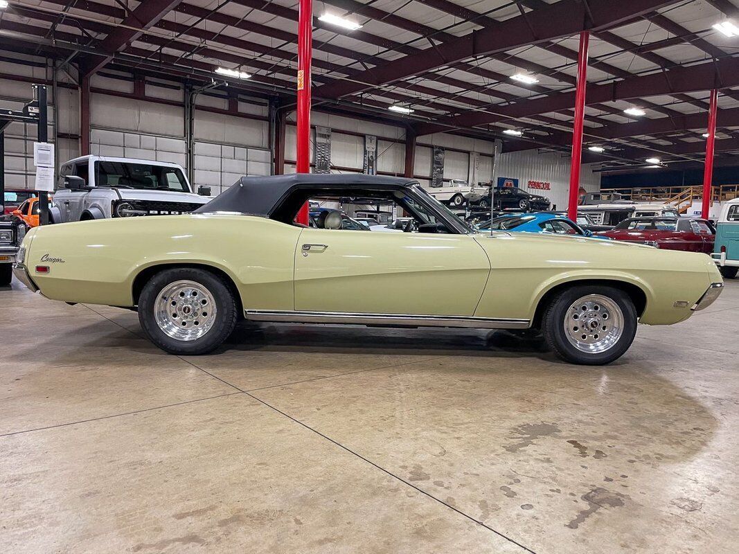 1967 Mercury Cougar - photo 11