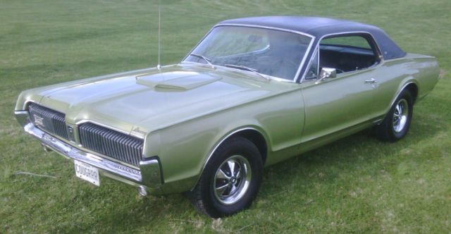1967 Mercury Cougar XR7