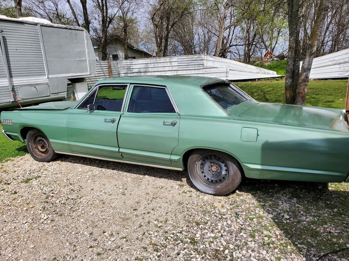 1967 Mercury Monterey Sedan Green RWD Automatic Breezeway 390 V8 engine 1967 Mercury Monterey Breezeway